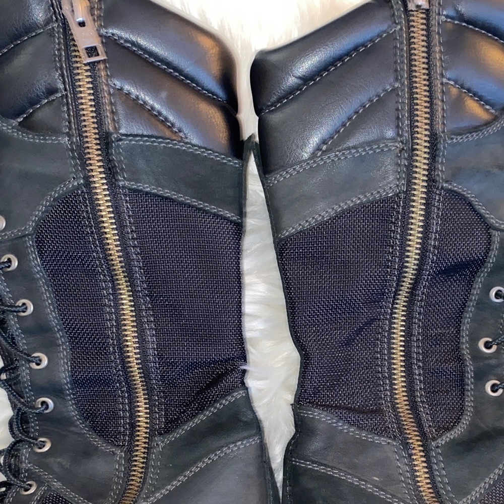 ‼️SOLD‼️DO NOT BUY! Timberland Y2K Women's Black Wedge Boots - Picture 5 of 10